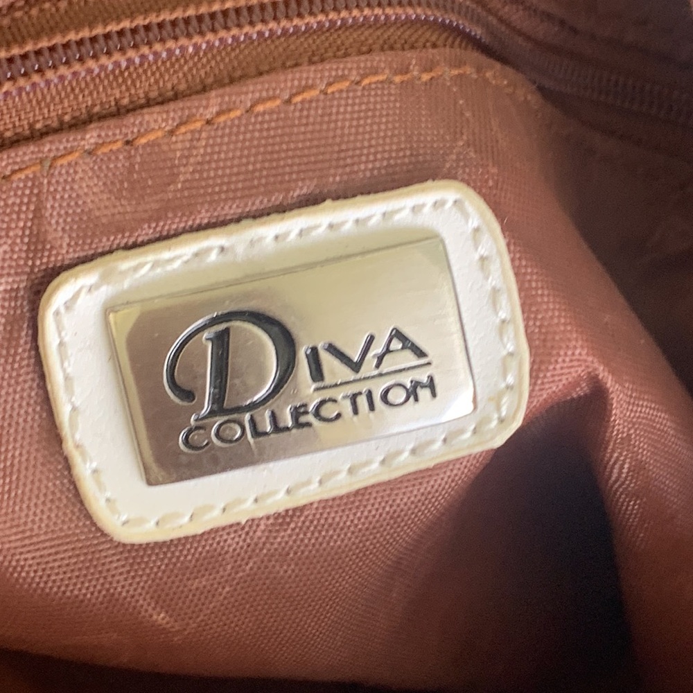 Diva Collection 2-PC Shoulder - Picture 13 of 16